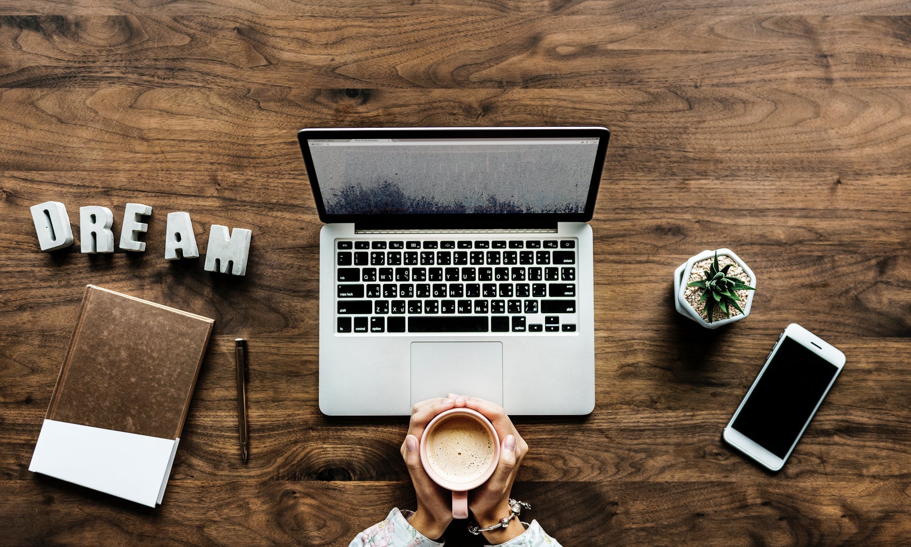 conseils pour lancer un blog. Comment créer un blog ? comment le monétiser ? comment se faire connaitre ?